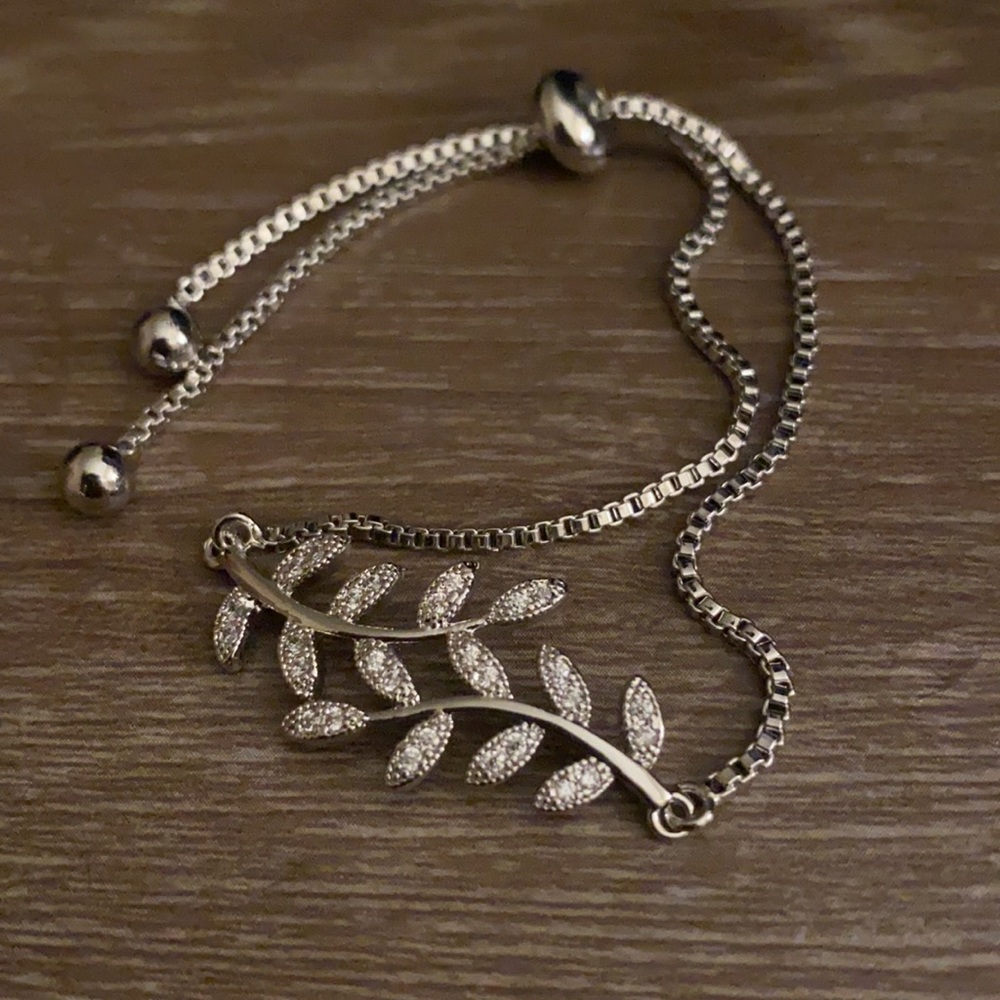 Beautiful bracelet 🤩 - Picture 3 of 3